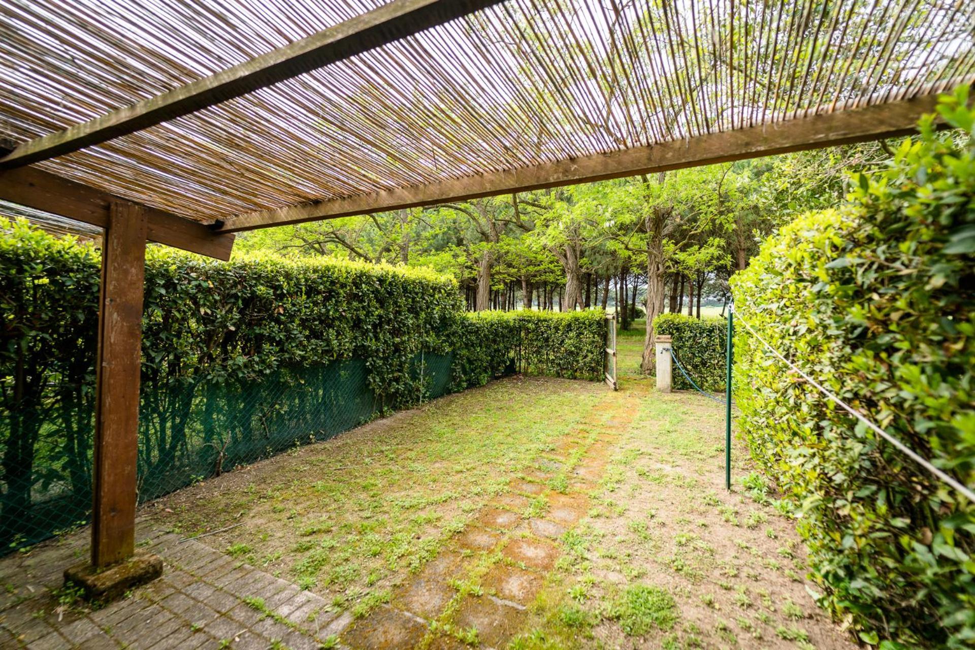 Agriturismo Bio Femminella Principina a Mare Luaran gambar